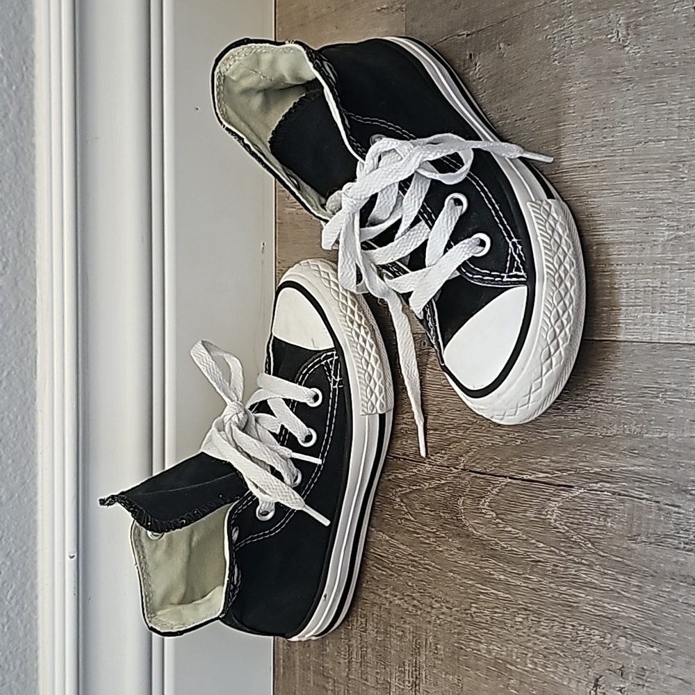 Kids Converse size 11